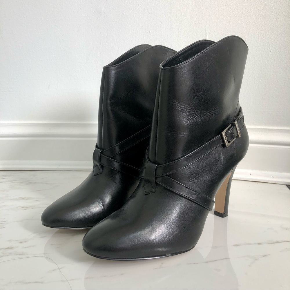 Size 6.5 BCBG heeled leather booties